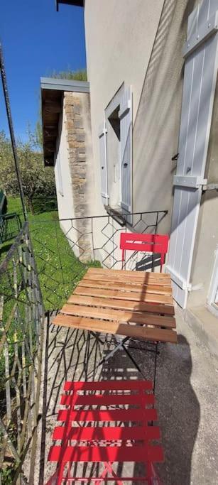 Gite Chez Marianne- La Halte Jurassienne Montmorot Kültér fotó